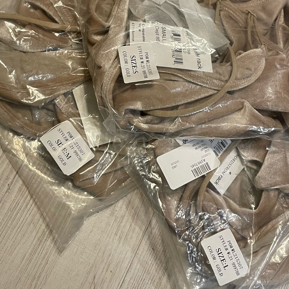 WISHLIST ✨ VELOUR BODYSUIT NWT - Picture 6 of 6